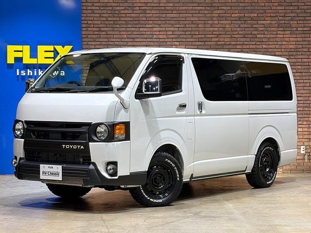 Toyota HIACE VAN 2022 — фото автомобиля 1