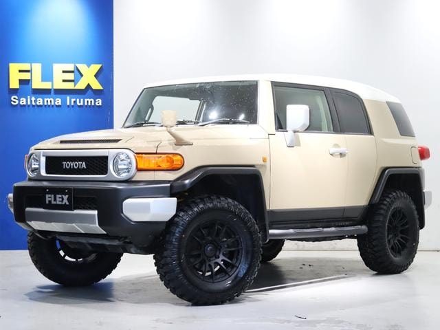 Toyota FJ CRUISER 2017 — фото автомобиля