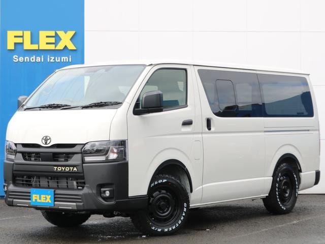 Toyota HIACE VAN 2026 — фото автомобиля
