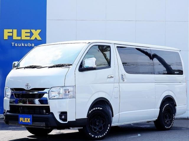 Toyota HIACE VAN 2026 — фото автомобиля