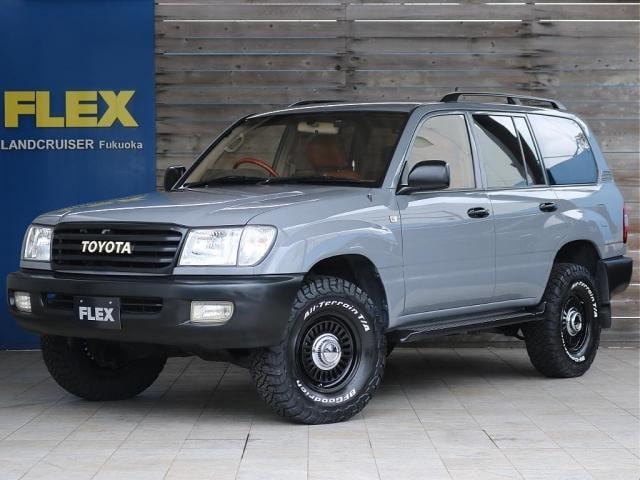 Toyota LAND CRUISER 100 1999 — фото автомобиля