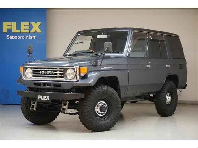 Toyota LAND CRUISER 70 1992 — фото автомобиля