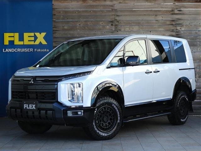 Mitsubishi DELICA D:5 2026 — фото автомобиля