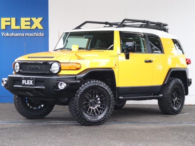 Toyota FJ CRUISER 2011 — фото автомобиля