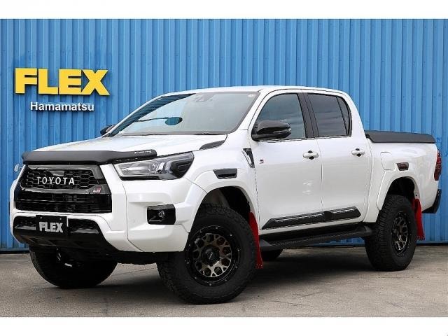 Toyota HILUX 2024 — фото автомобиля