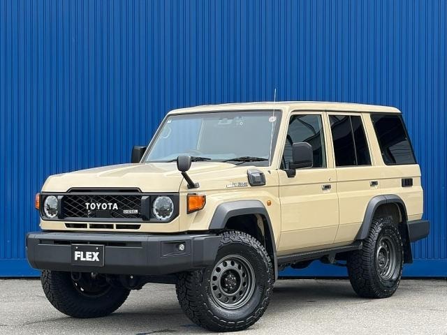 Toyota LAND CRUISER 70 2024 — фото автомобиля