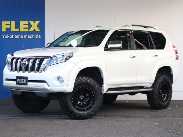 Toyota LAND CRUISER PRADO 2016 — фото автомобиля