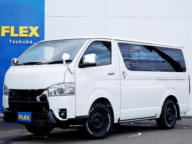 Toyota HIACE VAN 2022 — фото автомобиля