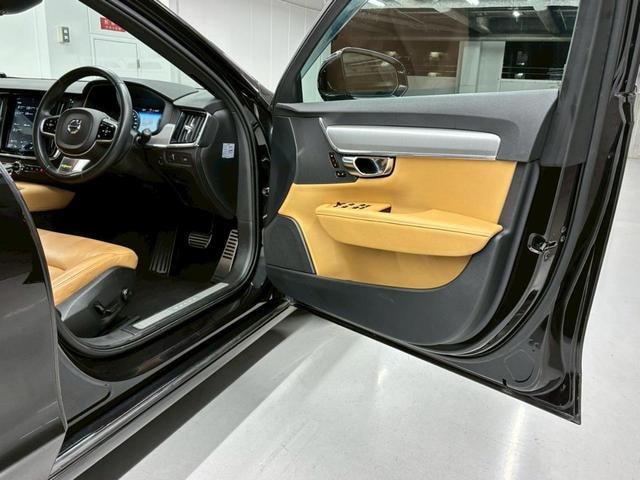 Миниатюра 18