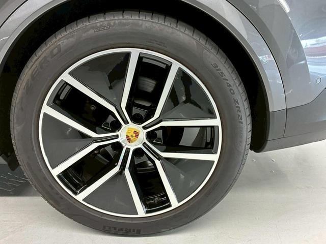 Porsche CAYENNE COUPE 2023 — фото автомобиля 1