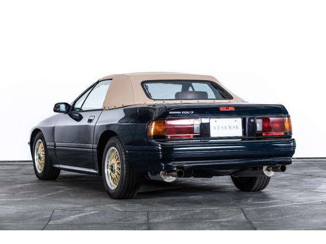Mazda SAVANNA RX-7 1992 — фото автомобиля 1
