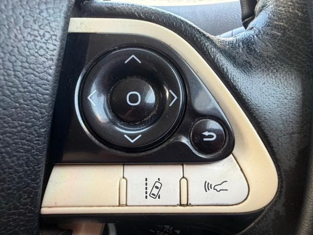 Toyota PRIUS 2015 — фото автомобиля 1