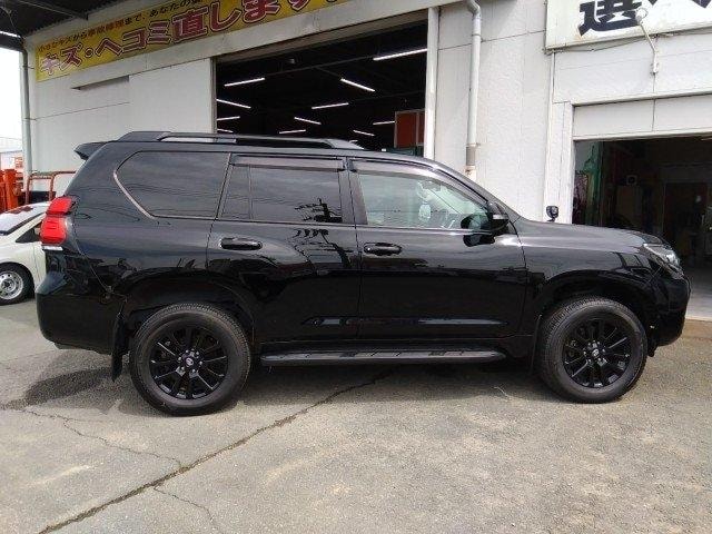 Toyota LAND CRUISER PRADO 2021 — фото автомобиля 1