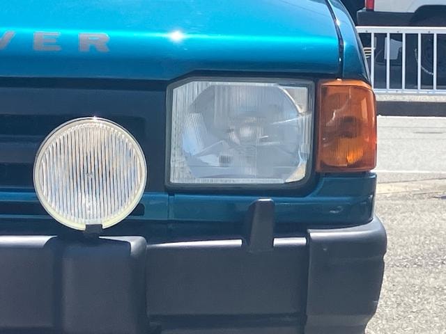 Land Rover DISCOVERY 1998 — фото автомобиля 1