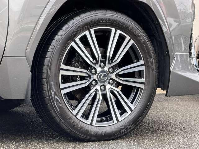 Lexus LX 2025 — фото автомобиля 1