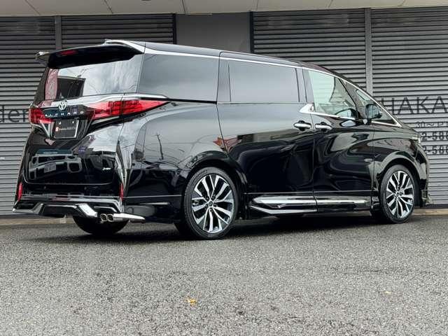 Toyota ALPHARD HYBRID 2026 — фото автомобиля 1