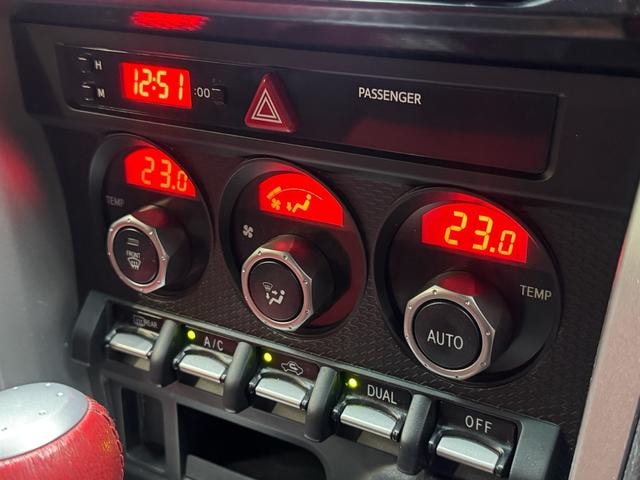 Миниатюра 37