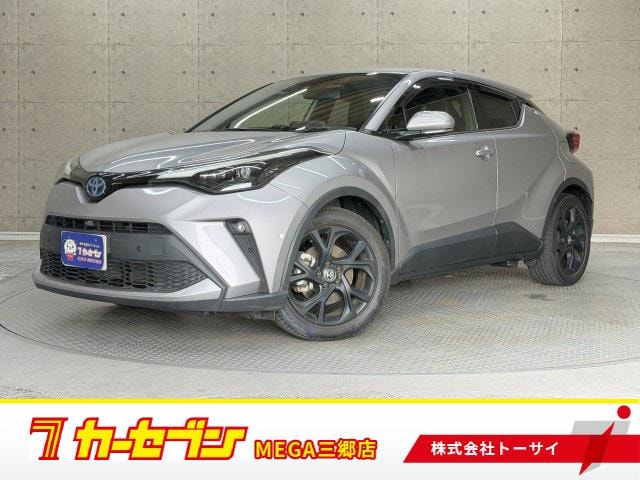 Toyota C-HR 2021 — фото автомобиля