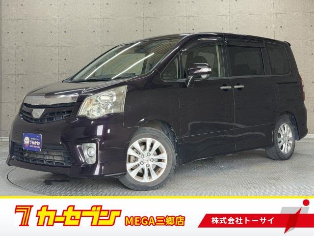 Toyota NOAH 2012 — фото автомобиля 1