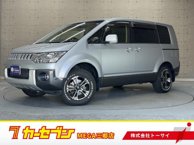 Mitsubishi DELICA D:5 2016 — фото автомобиля 1
