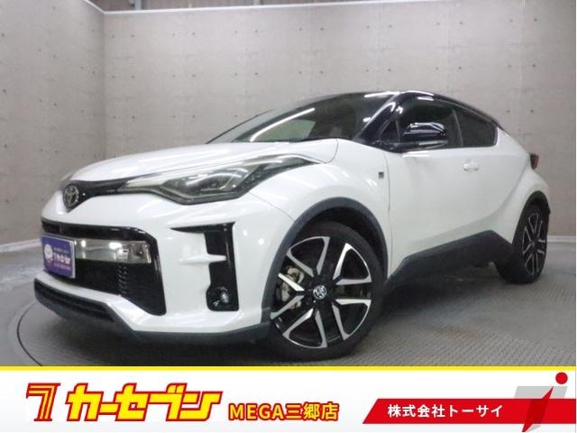 Toyota C-HR 2020 — фото автомобиля 1