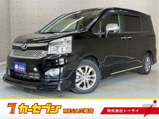 Toyota VOXY 2013 — фото автомобиля 1