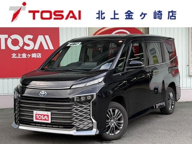 Toyota VOXY 2022 — фото автомобиля 1