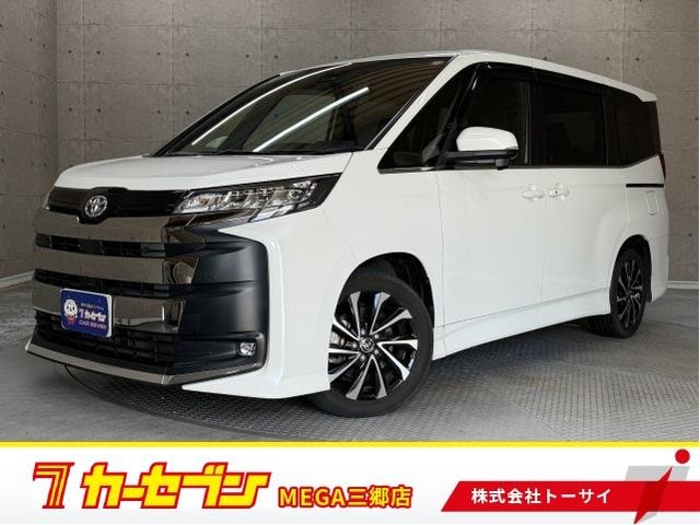 Toyota NOAH 2022 — фото автомобиля 1