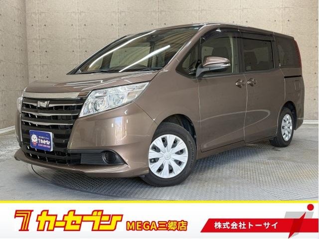 Toyota NOAH 2017 — фото автомобиля 1