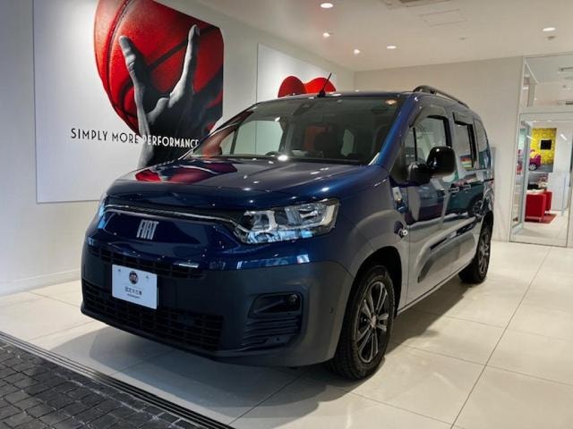 Fiat DOBLO 2023 — фото автомобиля 1
