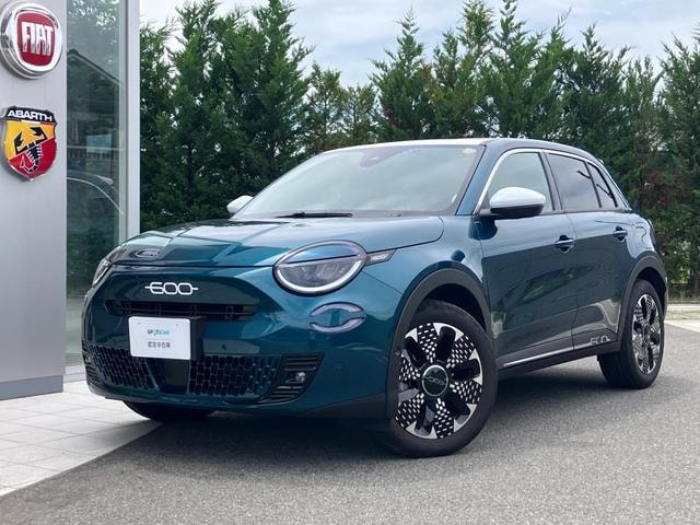 Fiat 600 HYBRID 2025 — фото автомобиля