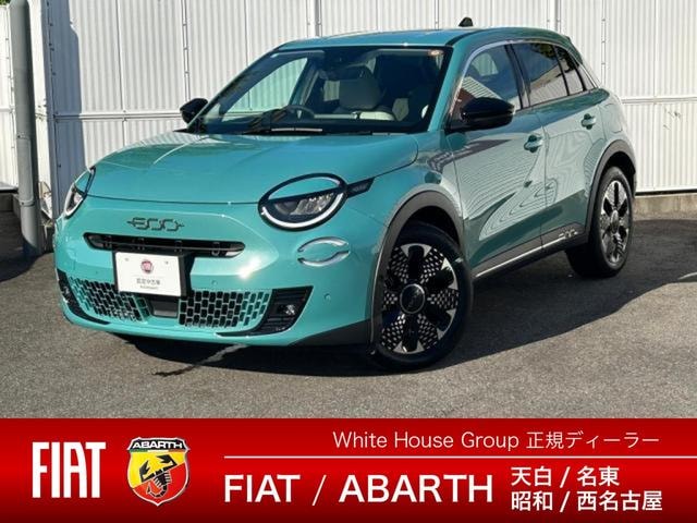 Fiat 600 HYBRID 2025 — фото автомобиля