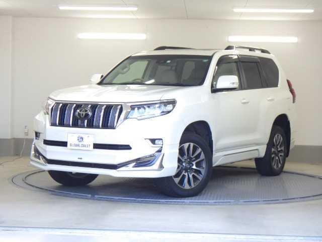 Toyota LAND CRUISER PRADO 2023 — фото автомобиля