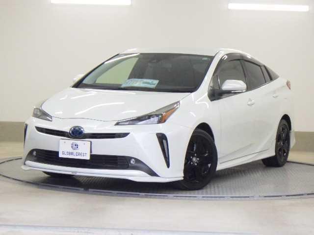 Toyota PRIUS 2021 — фото автомобиля 1