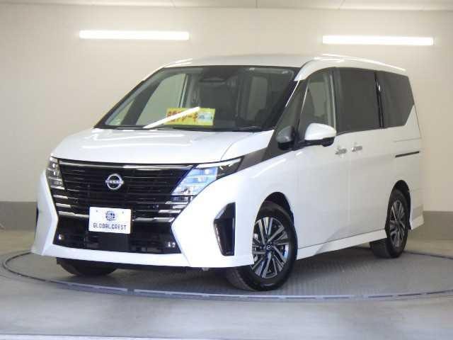 Nissan SERENA 2023 — фото автомобиля 1
