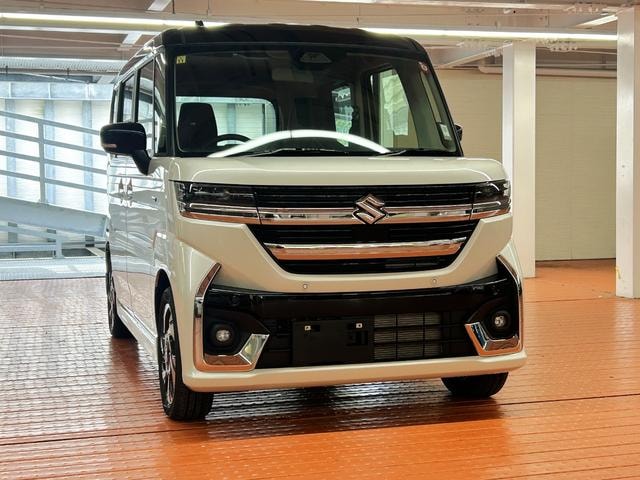 Suzuki SPACIA CUSTOM 2023 — фото автомобиля 1