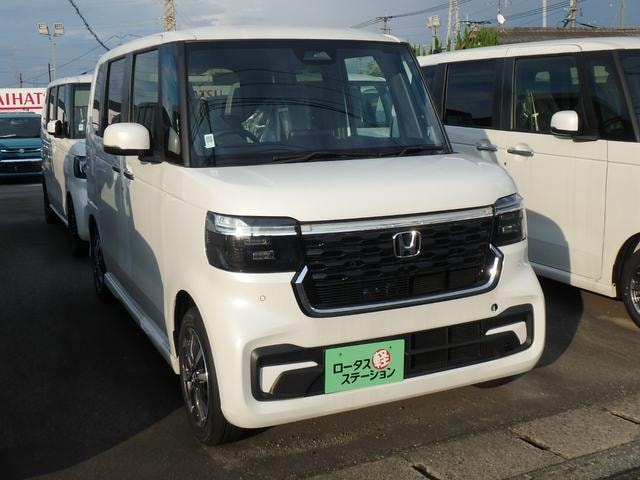 Honda N-BOX CUSTOM 2025 — фото автомобиля 1