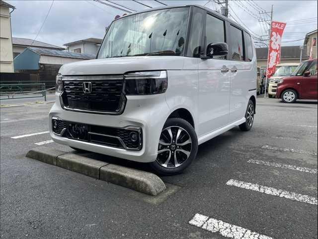 Honda N-BOX CUSTOM 2025 — фото автомобиля 1