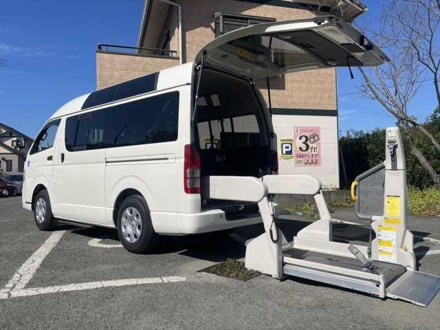 Toyota HIACE VAN 2013 — фото автомобиля 1