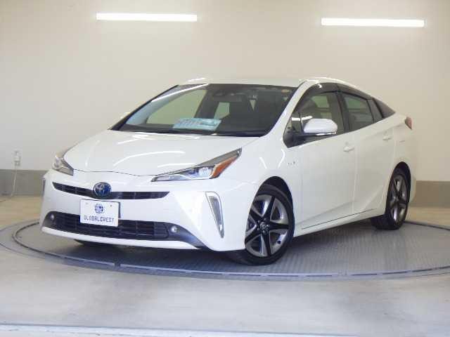 Toyota PRIUS 2020 — фото автомобиля 1