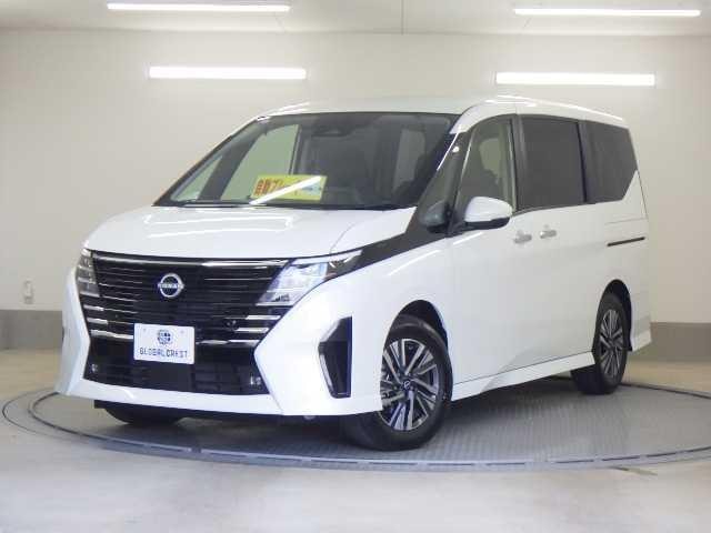 Nissan SERENA 2025 — фото автомобиля 1