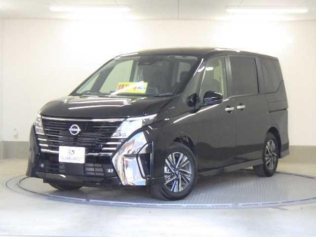 Nissan SERENA 2025 — фото автомобиля 1