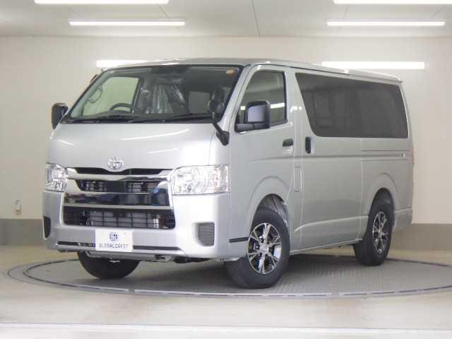 Toyota HIACE VAN 2026 — фото автомобиля 1