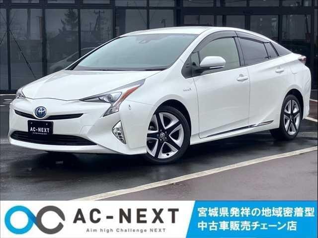 Toyota PRIUS 2016 — фото автомобиля 1