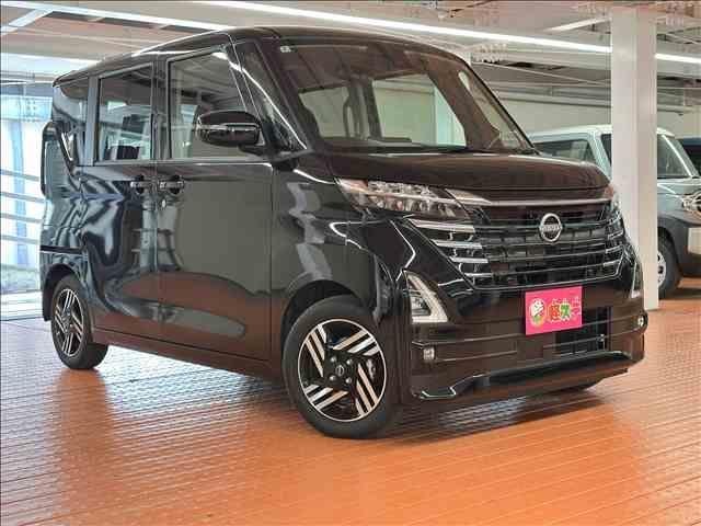Nissan ROOX 2025 — фото автомобиля 1