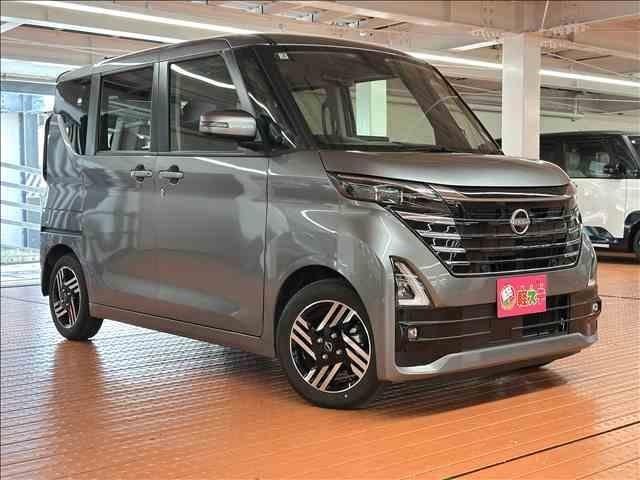 Nissan ROOX 2025 — фото автомобиля 1