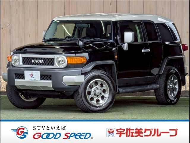 Toyota FJ CRUISER 2013 — фото автомобиля