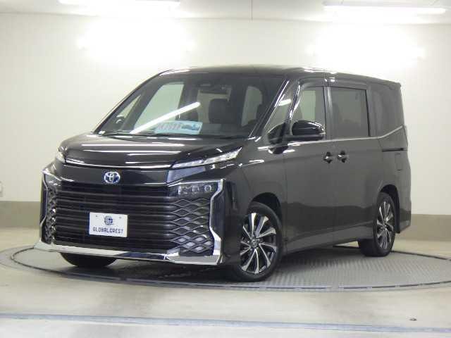 Toyota VOXY 2023 — фото автомобиля 1
