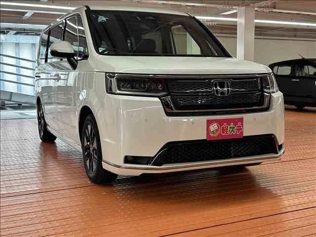 Honda STEPWAGON 2026 — фото автомобиля 1