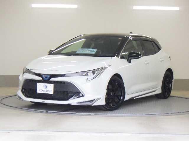 Toyota COROLLASPORT 2022 — фото автомобиля